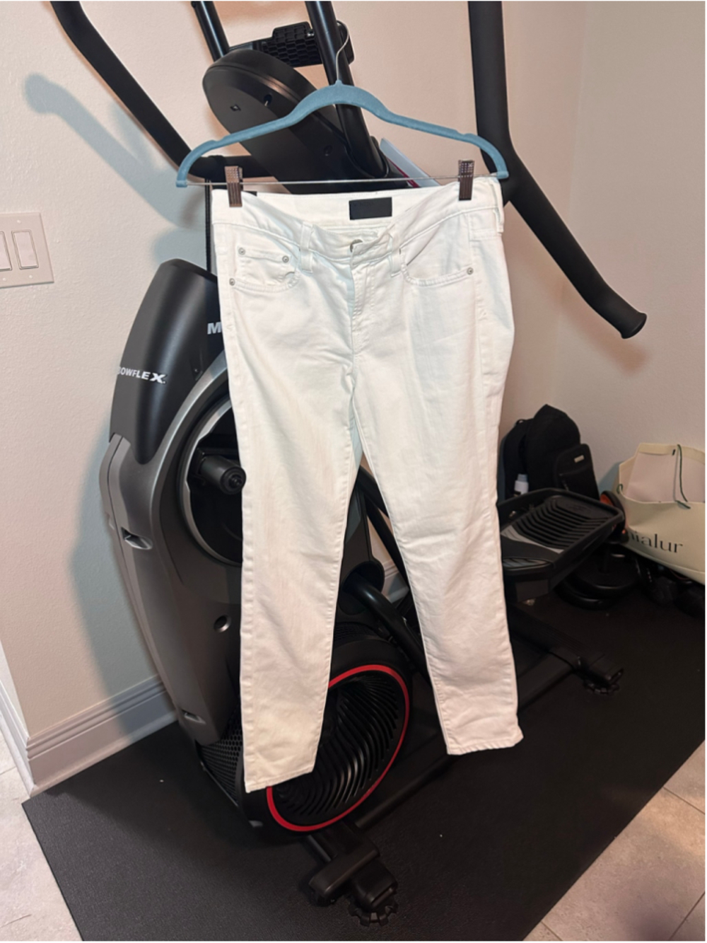 Women's Vince White Ankle Jeans Size 26